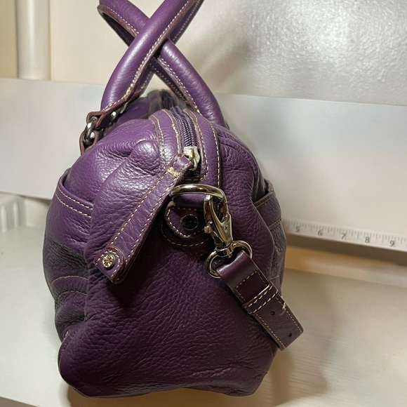 Isaac Mizrahi Purple Pebble Leather Convertible Crossbody or Double Handle Bag - Picture 5 of 11